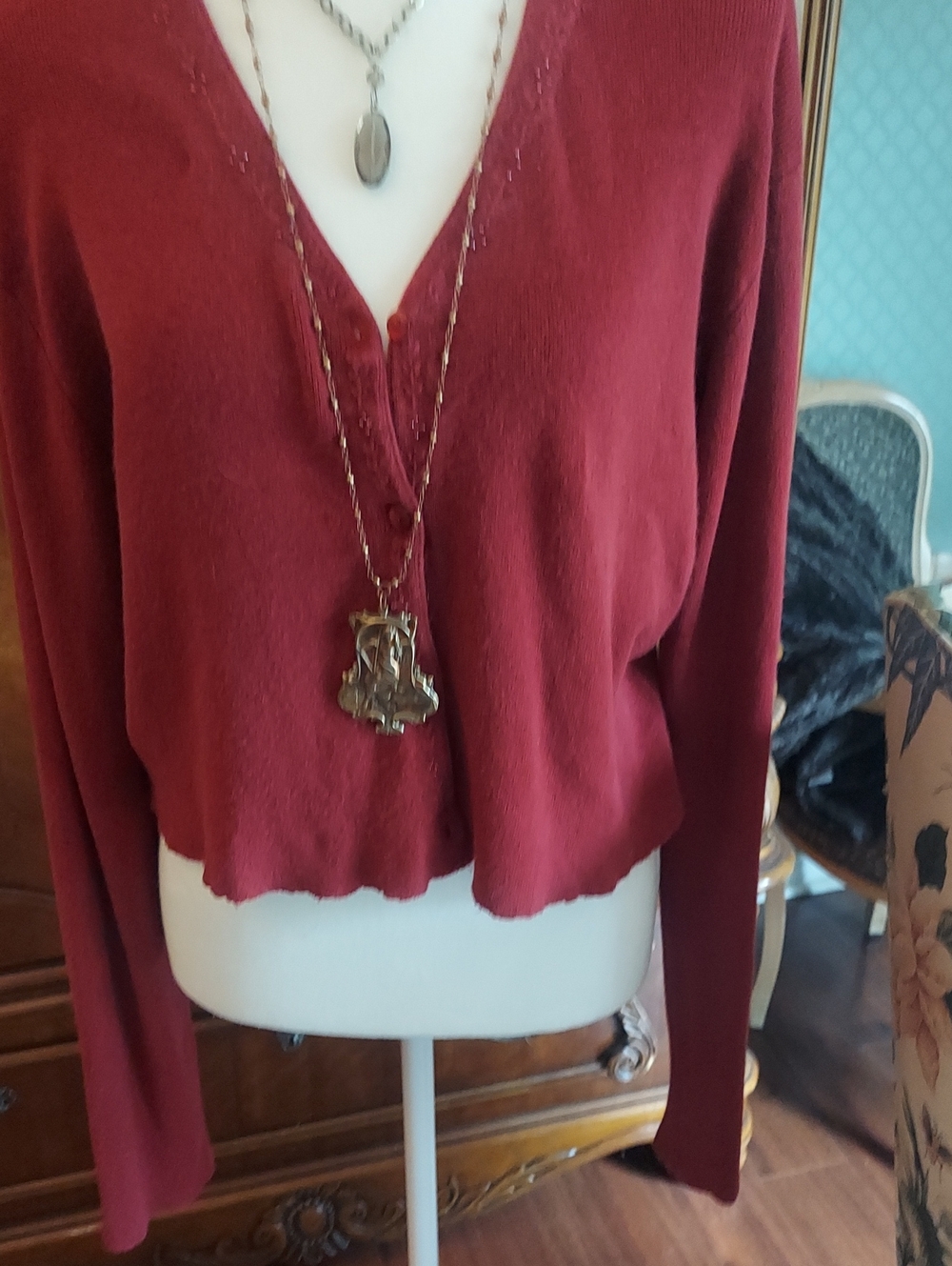 Bass Women's Burgundy V-Neck Button-Front Cardigan